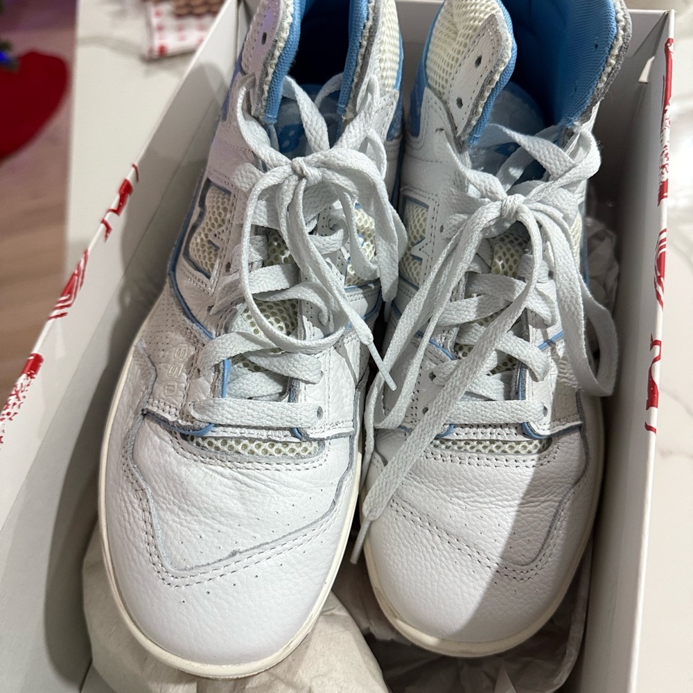 New Balance White and Blue Men's Sneakers